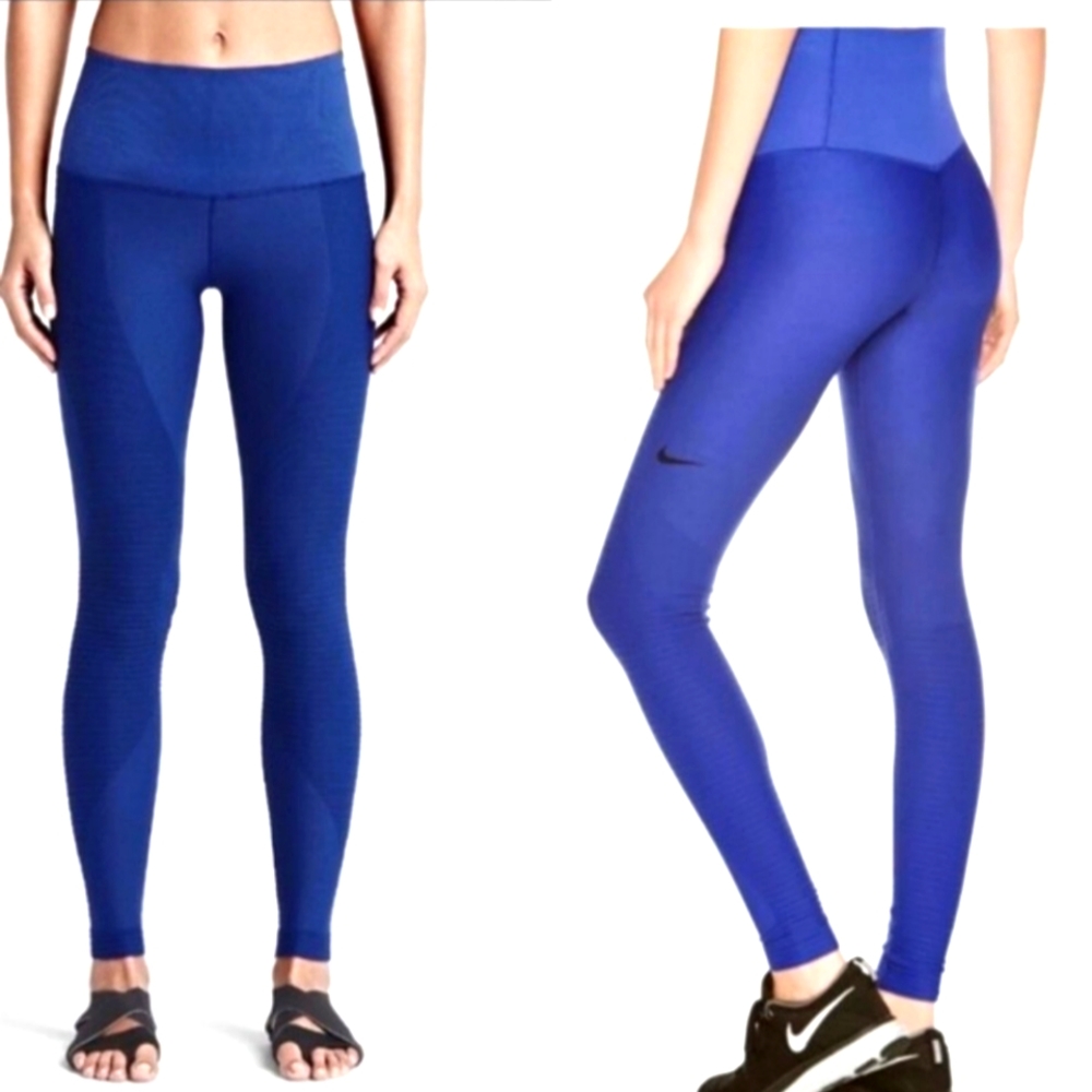 Nike zoned sculpt tight fit leggings